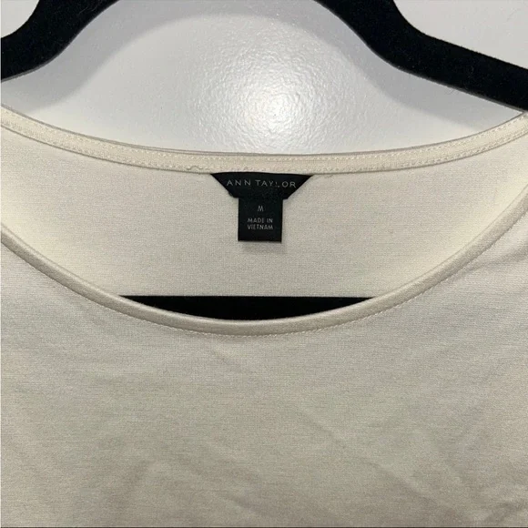 Ann Taylor Cream Short Sleeve Top - Picture 2 of 6